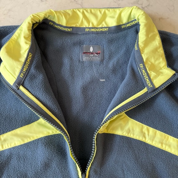 Free People In The Zone Zip Up Fleece Jacket Skyline/ Sour Citrus Size Large - Picture 6 of 11